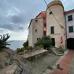 La Torre Saracena Di - Confirenthouse Apartamento Tellaro