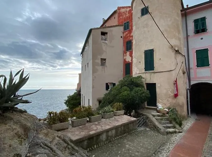 La Torre Saracena Di - Confirenthouse Апартаменты Телларо